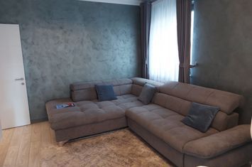 Apartament 2 camere de inchiriat TRACTORU - Brasov anunturi imobiliare Brasov