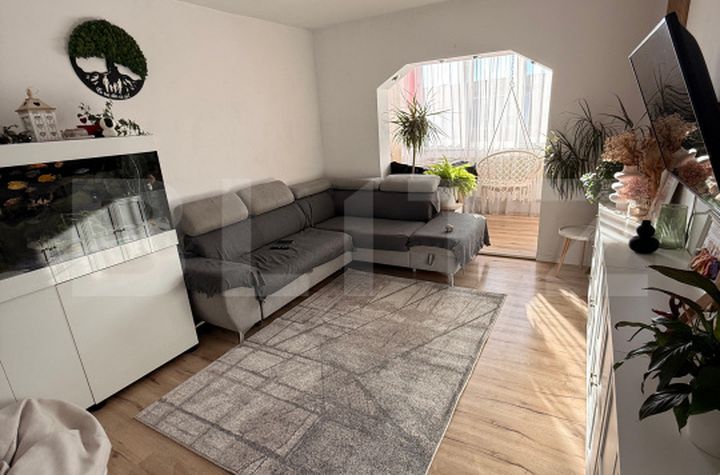 Apartament 3 camere de vanzare TRACTORU - Brasov anunturi imobiliare Brasov