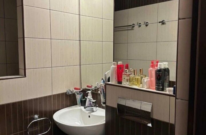 159.000EURO-Apartament 2 camere semidecomandat de vanzare zona Centru anunturi imobiliare Iasi
