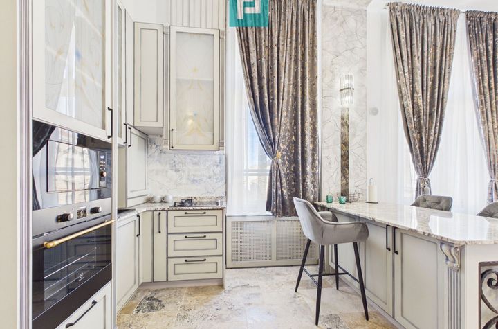 De închiriat-Palatul Bohuș, 2 camere, ultracentral anunturi imobiliare Arad