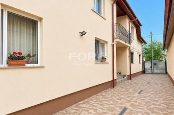 Casa 4 camere si 235 mp teren, de vanzare zona Iosia Oradea anunturi imobiliare Bihor