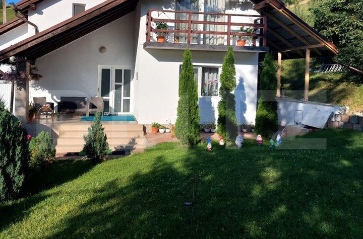 Vilă - 7 camere de vanzare POIANA MARULUI - Brasov anunturi imobiliare Brasov