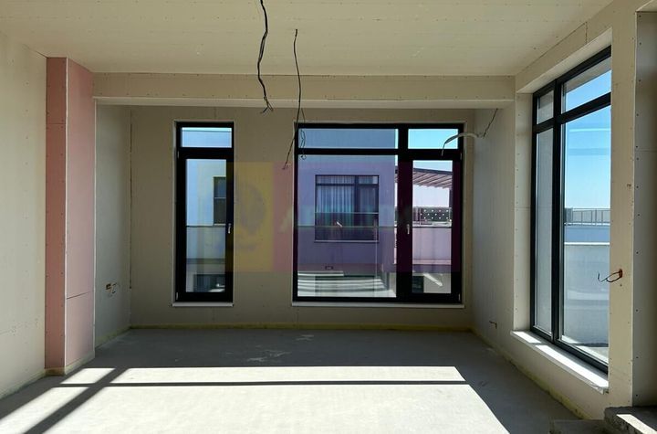 Vanzare duplex 4 camere cu scara interioara in Hils Brauner Residence anunturi imobiliare Bucuresti