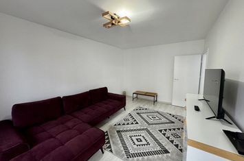 Apartament cu 2 camere, decomandat, in Tractorul anunturi imobiliare Brasov