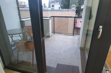 Apartament 4 camere de vanzare DOMENII - Bucuresti anunturi imobiliare Bucuresti