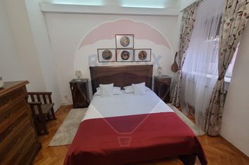 Apartament cu 3 camere de vanzare pe Str.Tribunei anunturi imobiliare Sibiu