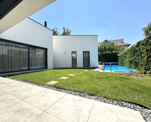 Vilă 5 cam Iancu Nicolae, 261 mp, P+1