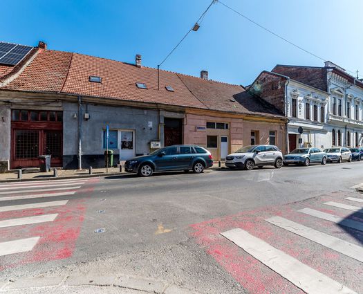 Apartament 5 camere Central, 144 mp