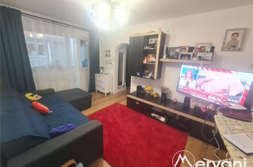 Apartament 3 camere de vanzare CENTRU - Prahova anunturi imobiliare Prahova