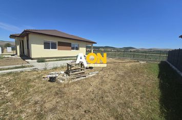 Casă individuală de vânzare în zona Micești - Alba Iulia, 4 camere anunturi imobiliare Alba