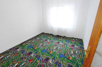 Apartament 3 camere,  70 mp , parter inalt/ 4E,  zona U.T.C.N.,Zorilor anunturi imobiliare Cluj