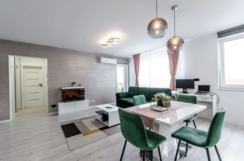 Apartament superb, ultrafinisat, bloc nou lângă Medlife Genesys anunturi imobiliare Arad