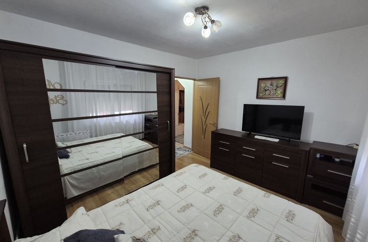 Apartament 2 camere de vanzare TARGU-JIU - Gorj anunturi imobiliare Gorj