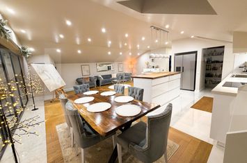 Casă - 5 camere de vanzare CLUJ-NAPOCA - Cluj anunturi imobiliare Cluj