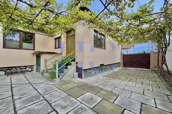 Casă - 3 camere de vanzare LAZARET - Sibiu anunturi imobiliare Sibiu