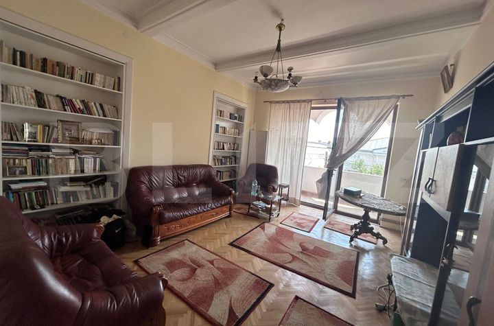 Vilă - 6 camere de inchiriat GEORGE ENESCU - Dolj anunturi imobiliare Dolj