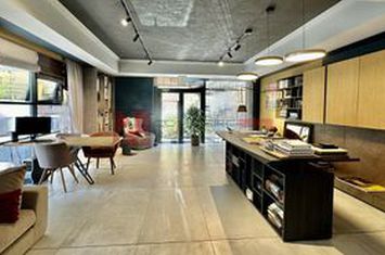 SPATIU COMERCIAL 78 MP - CENTRUL CIVIC - SUPRAFATA VITRATA GENEROASA anunturi imobiliare Brasov