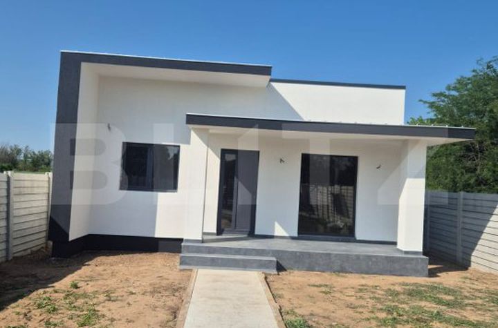 Casă - 3 camere de vanzare CRAIOVA - Dolj anunturi imobiliare Dolj