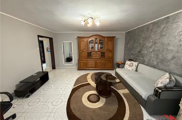 Apartament 3 camere de vanzare CENTRAL - Vrancea anunturi imobiliare Vrancea