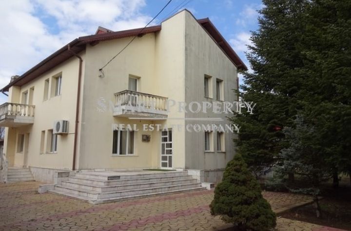 Casă - 9 camere de inchiriat PIPERA - Bucuresti anunturi imobiliare Bucuresti