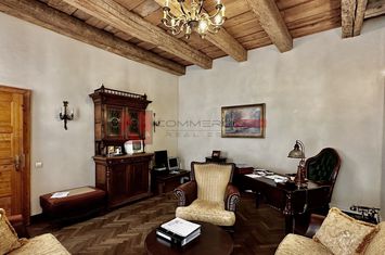 SPATIU BIROURI | 62 MP | POZITIONARE PREMIUM | PIATA SFATULUI anunturi imobiliare Brasov