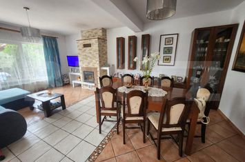 Vilă - 6 camere de vanzare AIUD - Alba anunturi imobiliare Alba