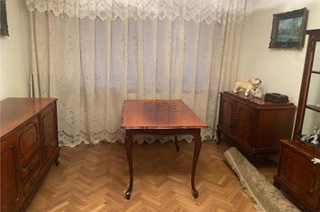 Apartament 3 camere de vanzare ULTRACENTRAL - Vrancea anunturi imobiliare Vrancea