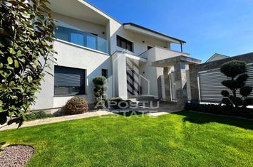 Casa exclusivista cu 5 camere, 4 bai, in Dumbravita anunturi imobiliare Timis