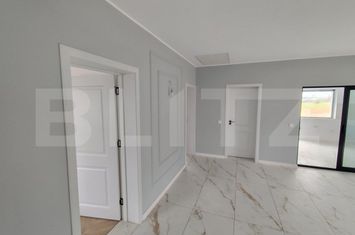 Casă - 4 camere de vanzare VOROVESTI - Iasi anunturi imobiliare Iasi