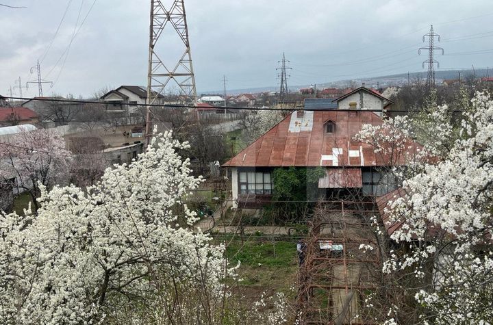 Casă - 2 camere de vanzare CALEA BUCURESTI - Dolj anunturi imobiliare Dolj