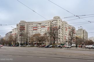 Apartament 4 camere de vânzare Bucuresti - P-ta Victoriei