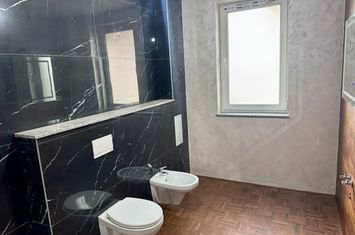 Vilă - 4 camere de vanzare DEVA - Hunedoara anunturi imobiliare Hunedoara
