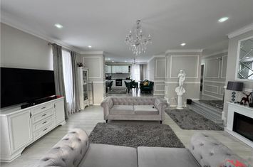 Casă - 4 camere de vanzare VANATORI - Vrancea anunturi imobiliare Vrancea