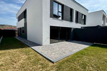 Vilă - 4 camere de vanzare CHINTENI - Cluj anunturi imobiliare Cluj