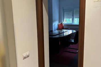 Inchiriere apartament patru camere ideal firma Cotroceni Medicina anunturi imobiliare Bucuresti