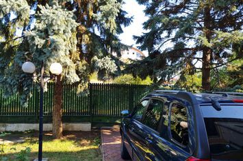 AFACERE! S+P+2E+M,20 camere,10 bai, 1700mp construiti,teren 2073mp ULTRACENTRAL ! anunturi imobiliare Bucuresti