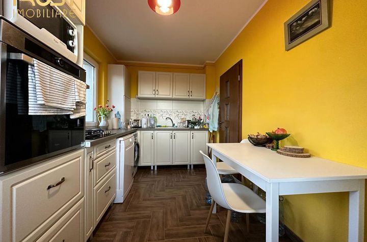 Apartament 2 camere de vanzare FLORESTI  - Cluj anunturi imobiliare Cluj