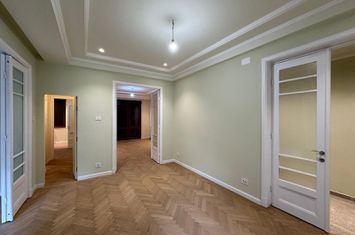 ARMENEASCA - Carol 4 camere renovat complet Centrala proprie anunturi imobiliare Bucuresti