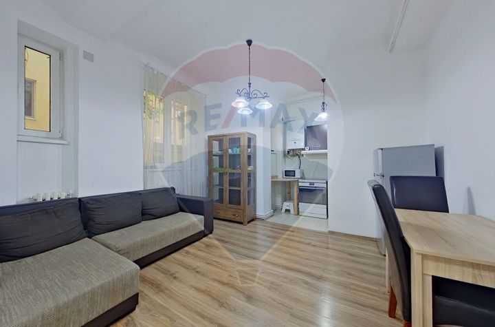 Apartament cu 3 camere de închiriat în zona P-ta Mihai Viteazul anunturi imobiliare Cluj