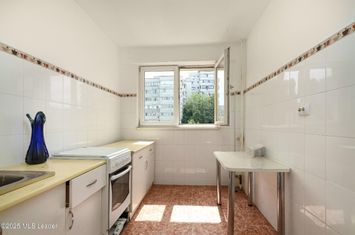 TITULESCU - METROU BASARAB, 2 CAMERE 55 MP, ETAJ 3! anunturi imobiliare Bucuresti