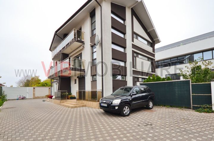 Vila duplex eleganta in Baneasa – Sisesti | 5 camere | 160 mp utili | Teren 250 mp anunturi imobiliare Bucuresti