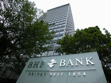 Cui ii e frica de Bad Bank? Cancelarul german a spus Nu containerului cu reziduuri bancare realizat cu sprijin de stat