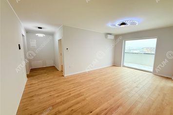 Apartament 3 camere de vanzare VASILE AARON - Sibiu anunturi imobiliare Sibiu