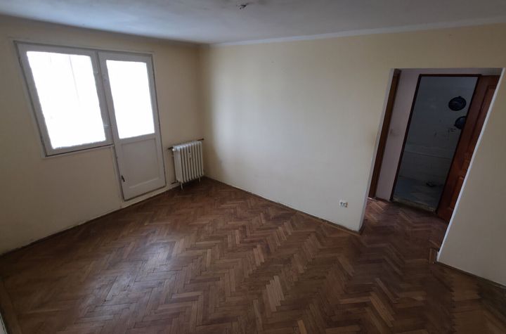 Apartament 2 camere 43 mp+balcon Al.Predeal ARAD anunturi imobiliare Arad