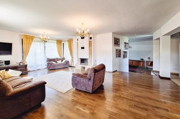 Vilă - 6 camere de vanzare CLUJ-NAPOCA - Cluj anunturi imobiliare Cluj