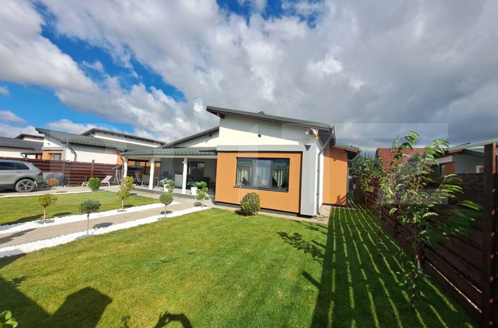 Casă - 3 camere de vanzare TARLUNGENI - Brasov anunturi imobiliare Brasov