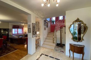 Vilă - 4 camere de vanzare ALBA IULIA - Alba anunturi imobiliare Alba