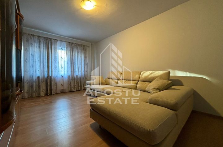 Apartament 3 camere, Decomandat, zona Lipovei anunturi imobiliare Timis