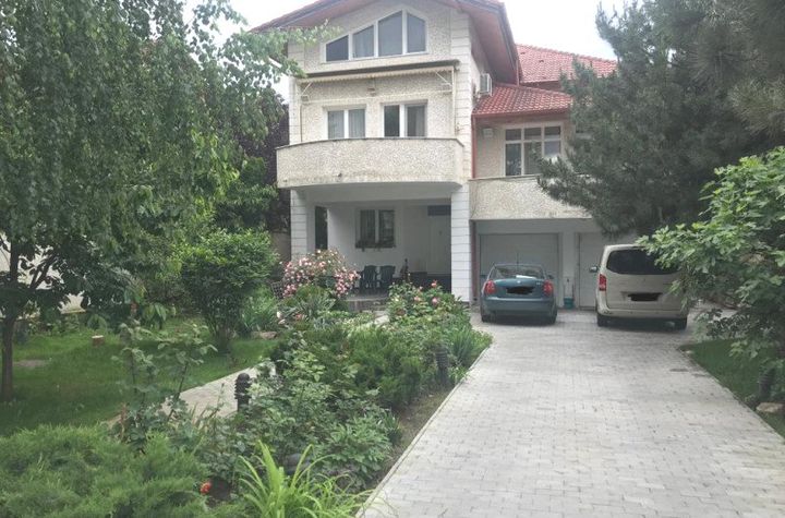 Vilă - 11 camere de inchiriat BANEASA - Bucuresti anunturi imobiliare Bucuresti