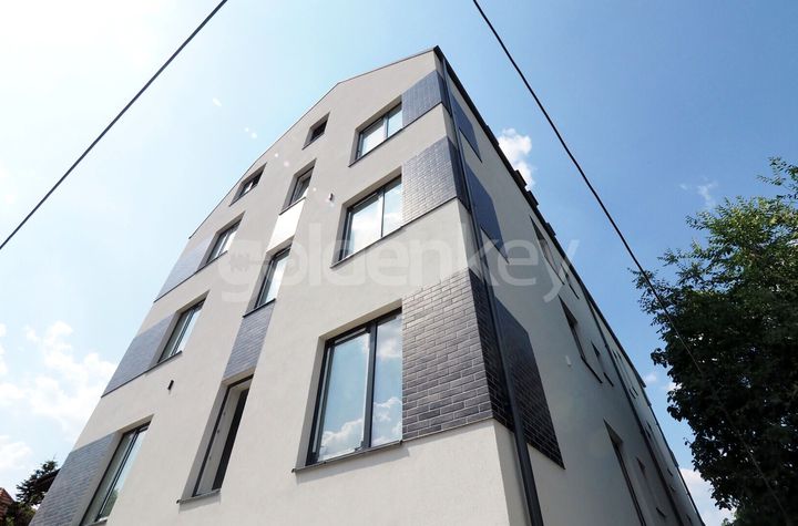 Apartament 4 camere de vanzare AVIATIEI - Bucuresti anunturi imobiliare Bucuresti